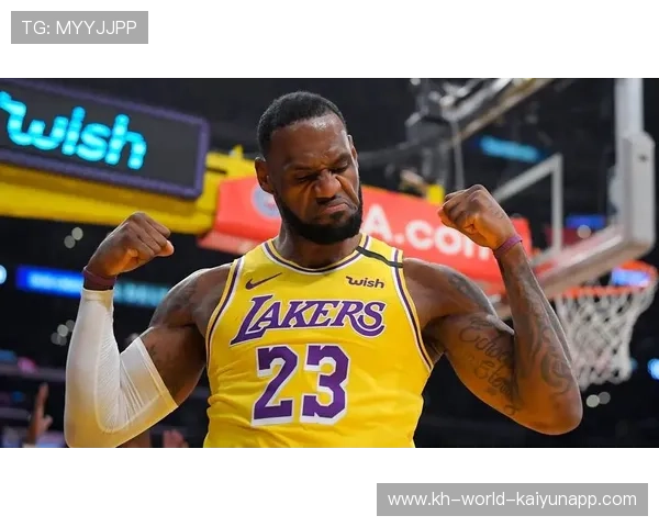 NBA焦点战再掀高潮巨星对决引爆季后赛悬念东西部格局生变在即 NBA焦点战再掀高潮巨星对决引爆季后赛悬念东西部格局生变在即