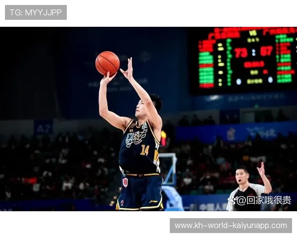 中国男篮备战奥运会热身赛连胜引发球迷热议展现年轻阵容强劲实力与信心