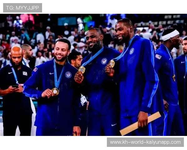 中国篮球队力克美国队夺冠 决赛展现团队协作与个人英雄主义完美结合