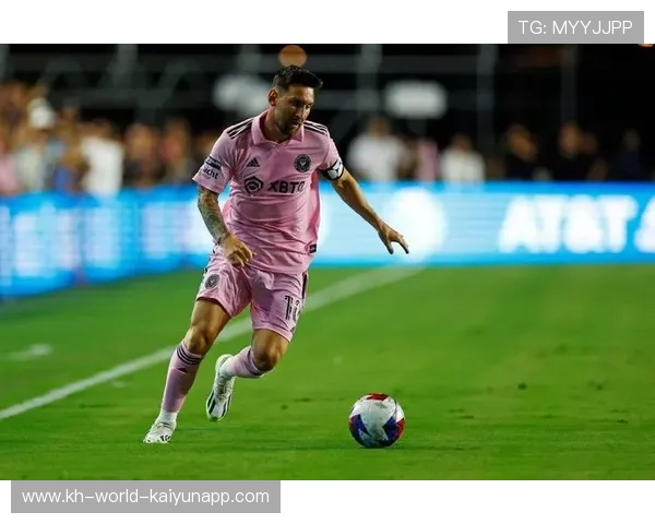 梅西加盟迈阿密国际后首次亮相引发全球热议 球迷期待新赛季表现