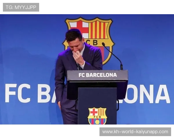 梅西离开巴萨后首度回归诺坎普 巨星亮相引爆全场热烈反响